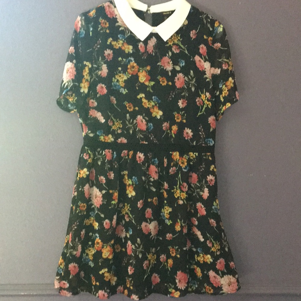 Short flower print dress